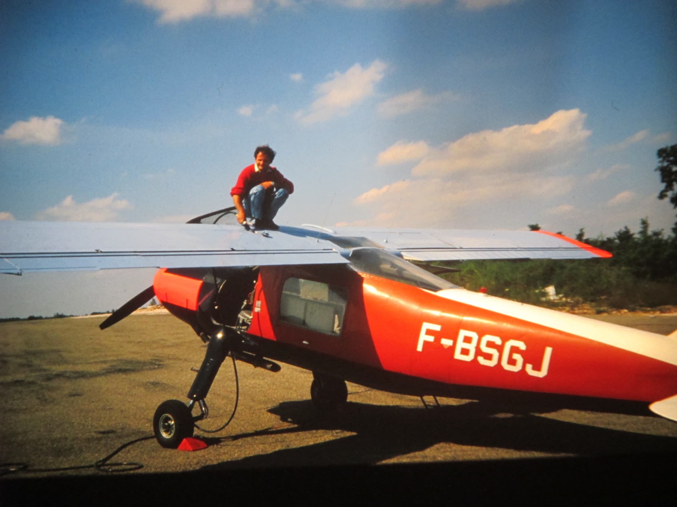 Dornier 27 F-BSGJ à Bouloc en 1988