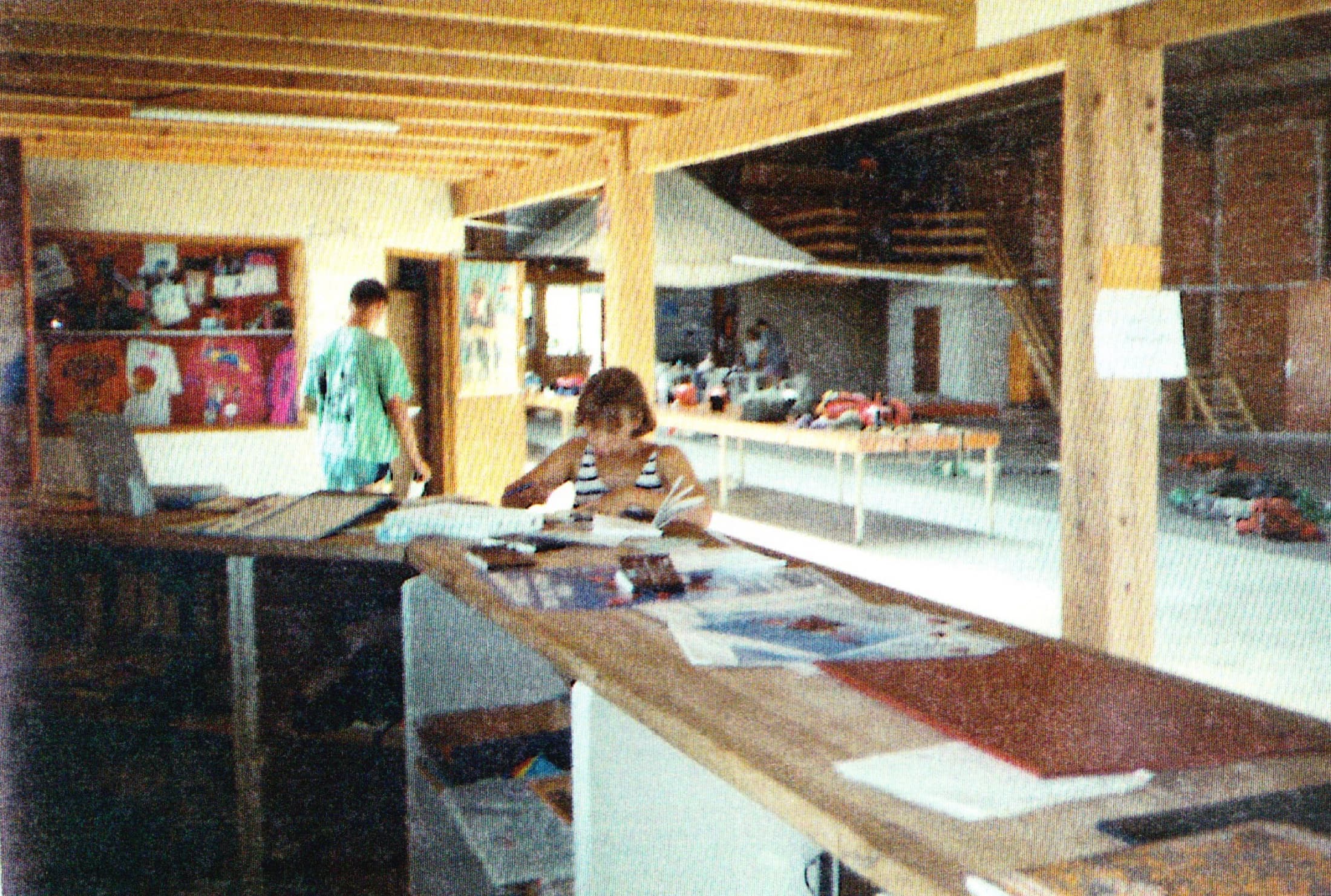 Bâtiment d'accueil à Bouloc, 1988